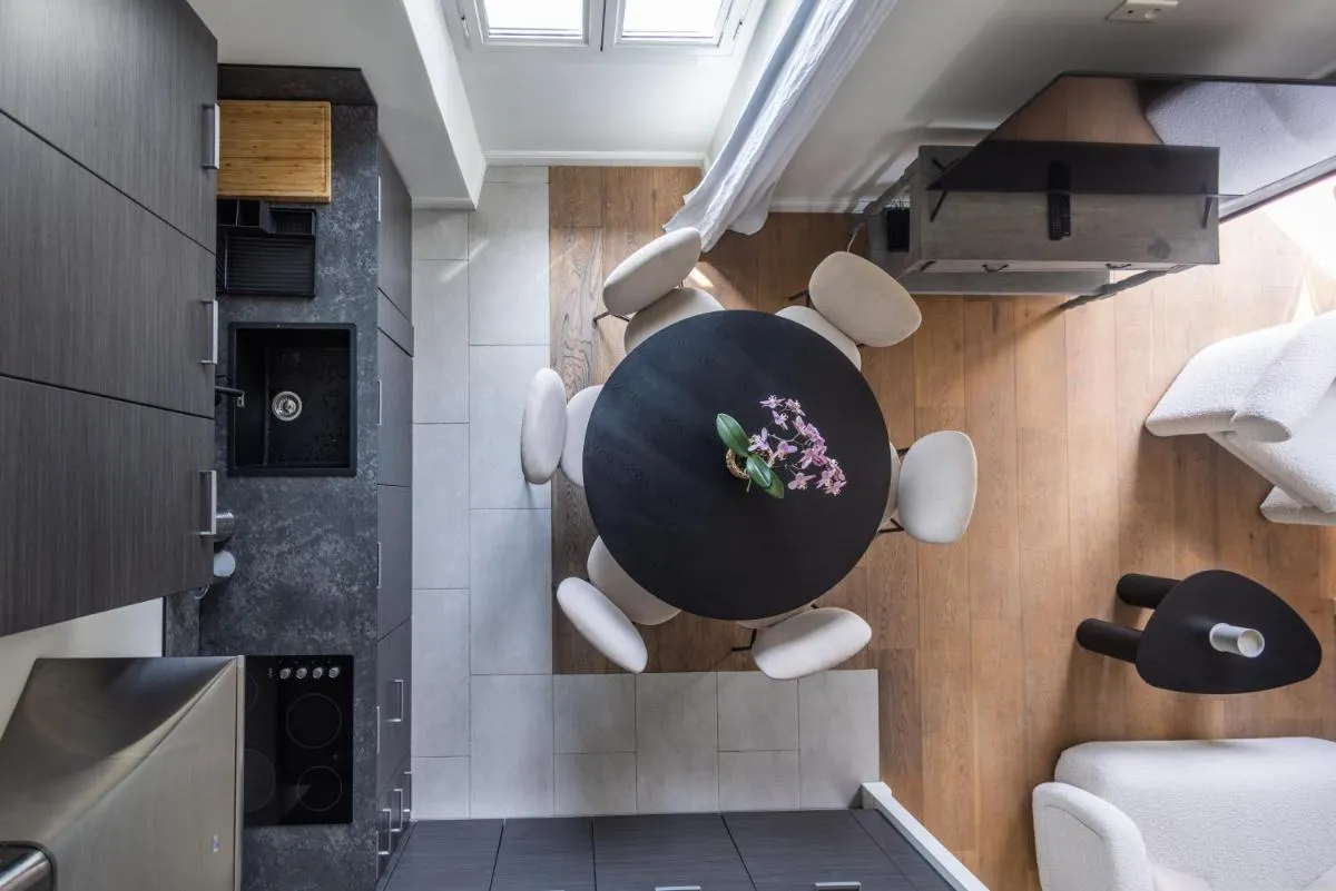 Image 5 of LB Vacation Rentals I Beautiful, Renovated Duplex with Swimming Pool