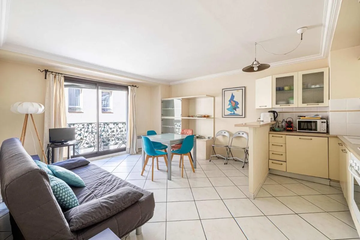 Image 1 of LE CASANOVA avec balcon au cœur du centre-ville