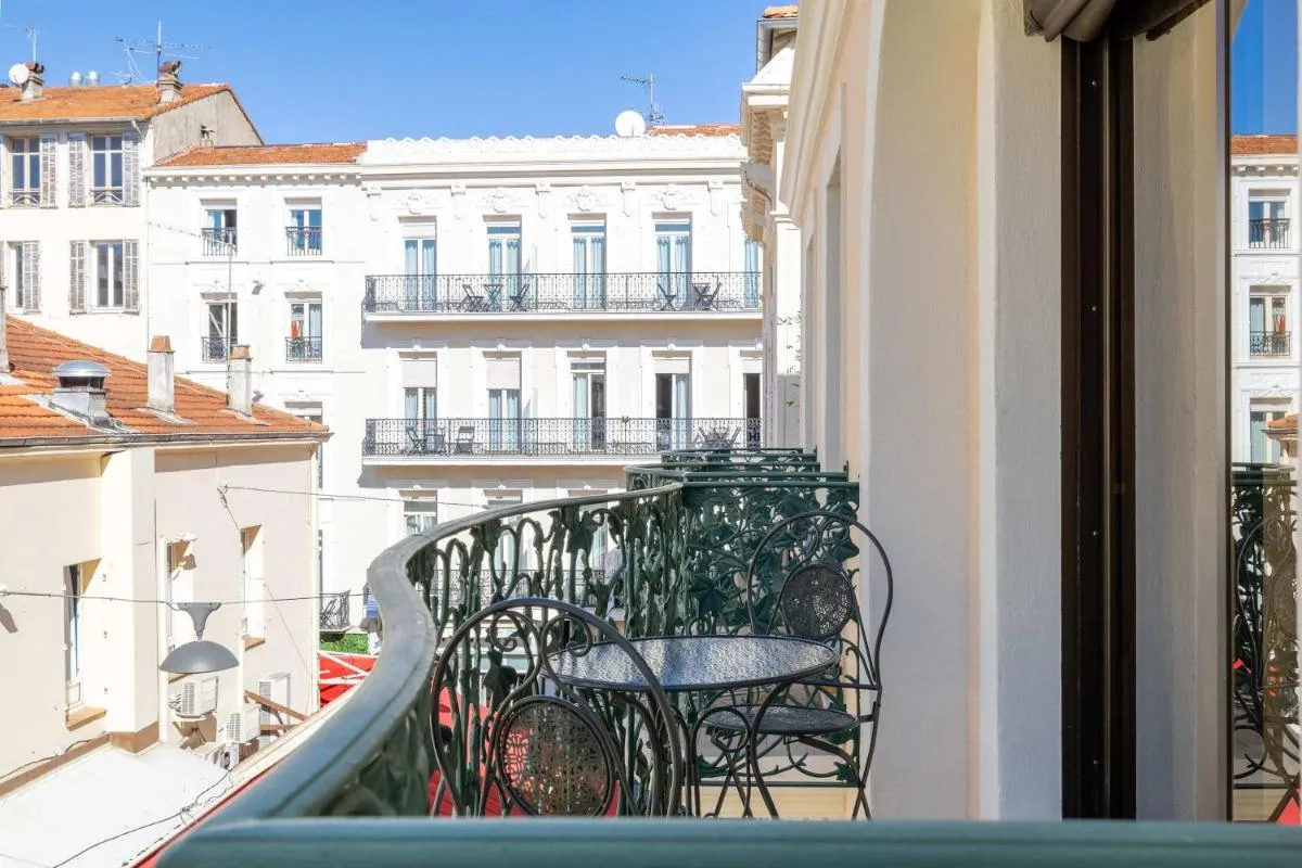 Image 3 of LE CASANOVA avec balcon au cœur du centre-ville