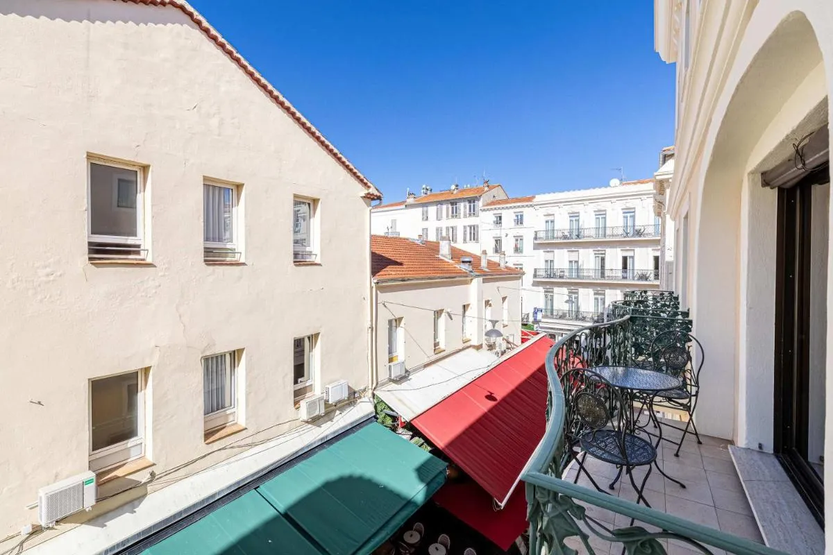 Image 4 of LE CASANOVA avec balcon au cœur du centre-ville