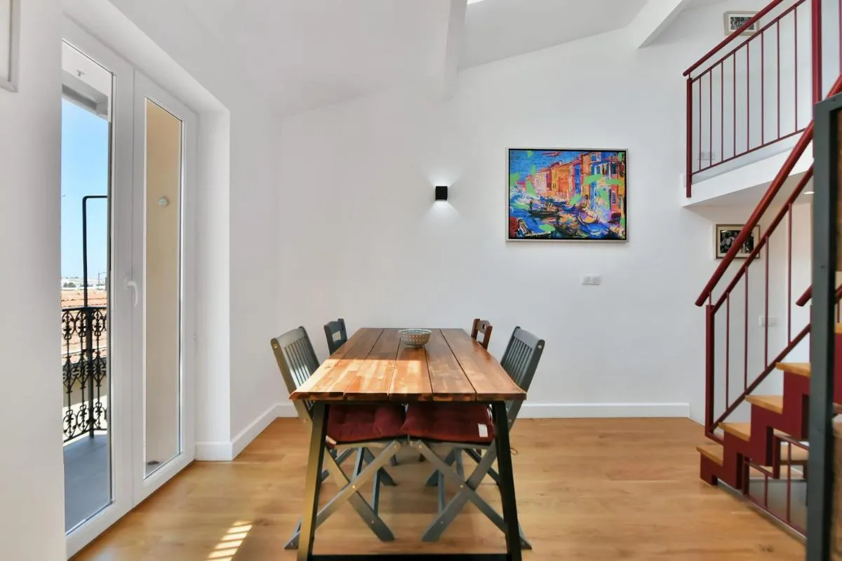 Image 5 of LE CHARMANT sublime Maison de Ville dans le Suquet au calme