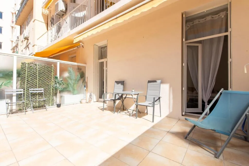 Image of LE CONCORDIA Studio mignon avec une grande et belle terrasse, en plein cœur du centre-ville