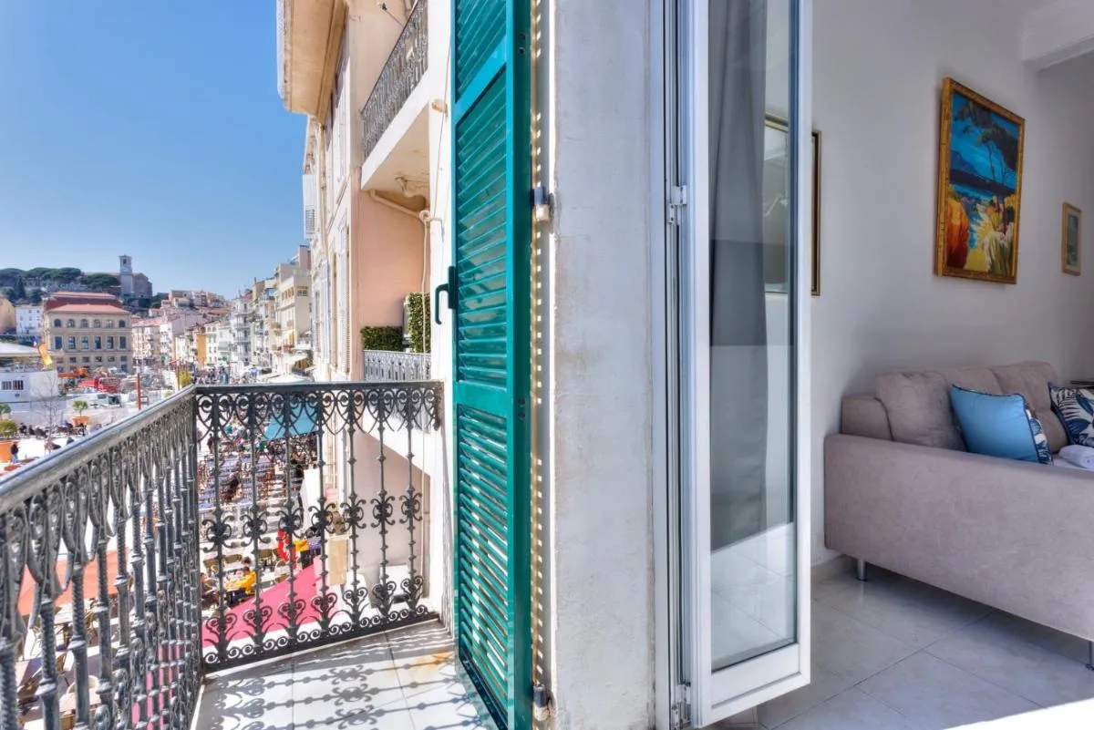 Image 1 of LE FELIX au cœur du centre-ville, emplacement idéal pour loisirs ou congrès