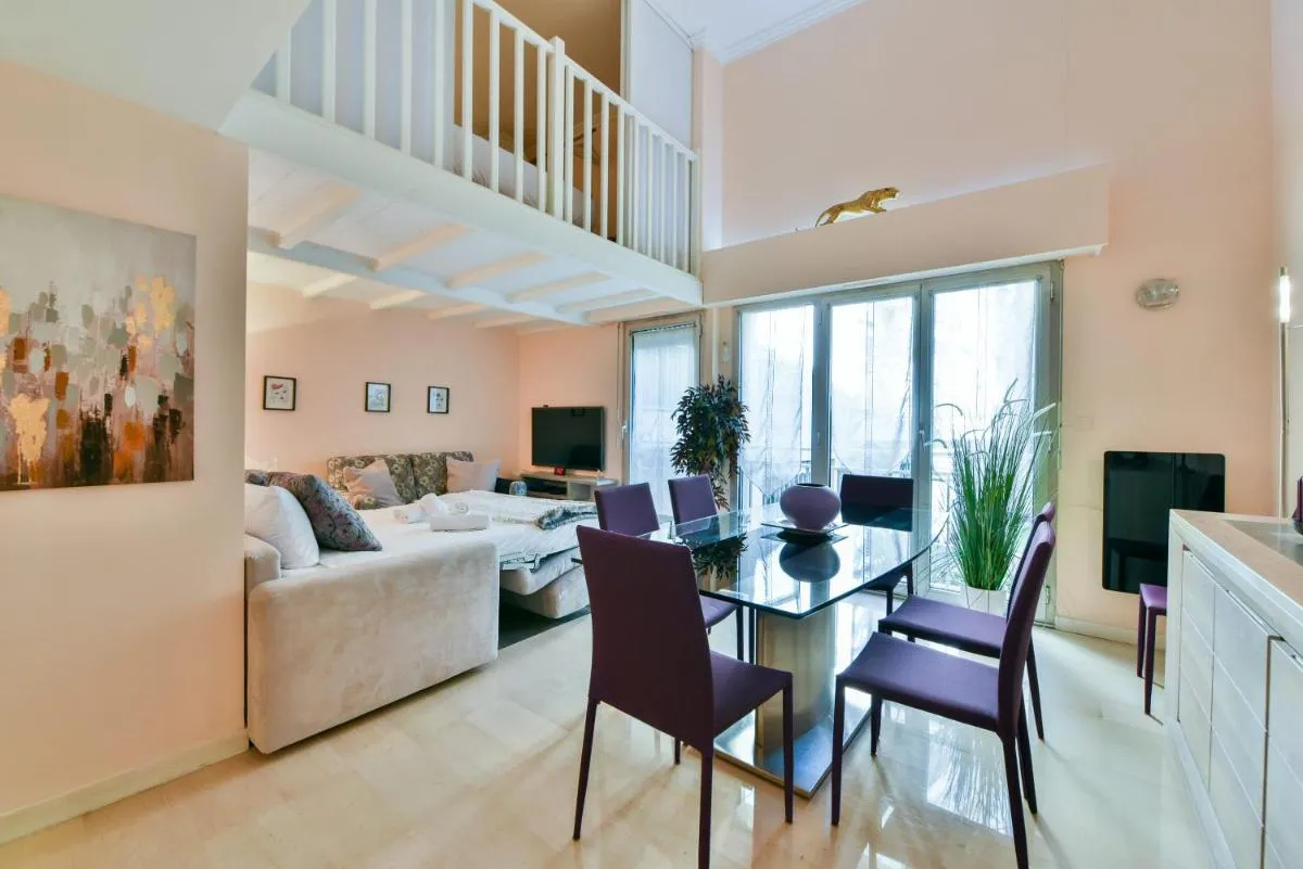 Image 5 of LE RIMBAUD splendide duplex dans le Suquet, près des plages et du Palais des Festivals