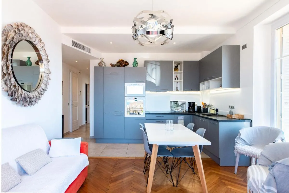 Image 5 of LE SINATRA splendide vue mer panoramique et balcon, idéal pour des séjours de loisirs ou business