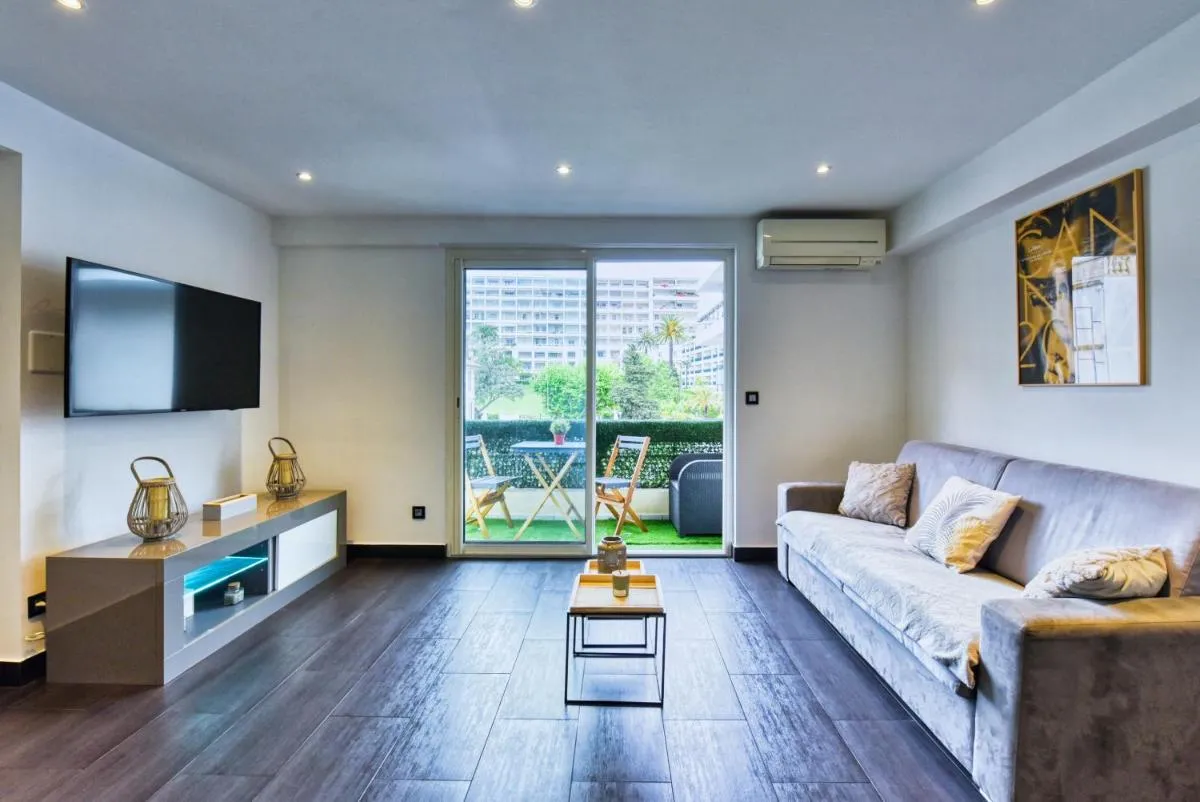 Image 1 of LE VENITIA studio raffiné avec balcon mignon, pour votre séjour à deux