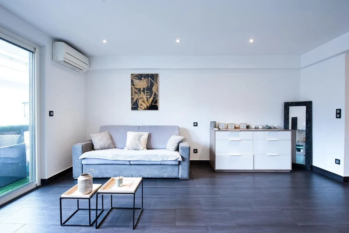 Image 2 of LE VENITIA studio raffiné avec balcon mignon, pour votre séjour à deux