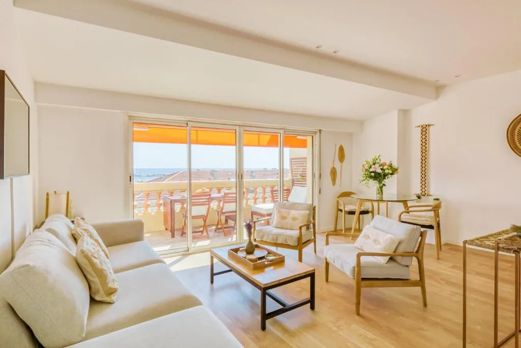 Image of LE VOILIER avec terrasse panoramique vue mer et port, proche du Palais, Croisette et plages