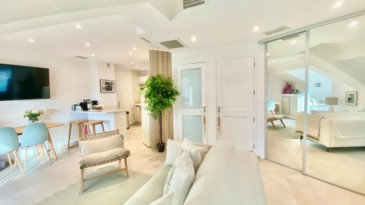 Image 4 of LOFT CROISETTE VUE Mer