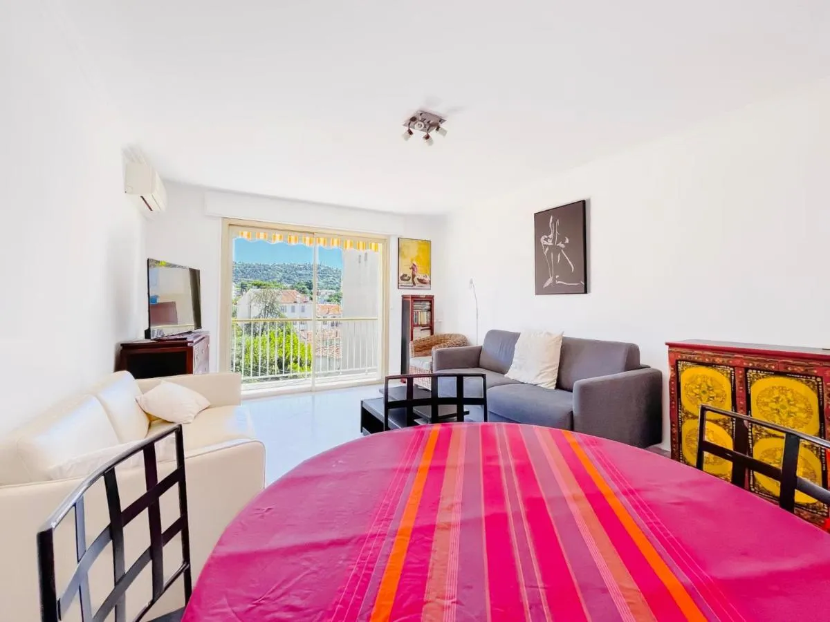 Image 1 of L’Oasis – 3 Pièces centre Cannes