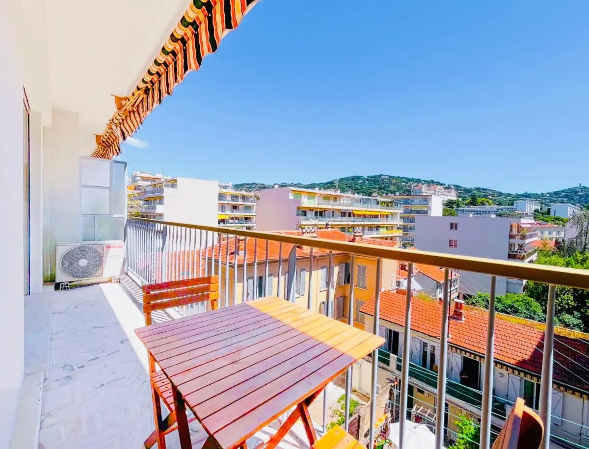 Image 2 of L’Oasis – 3 Pièces centre Cannes