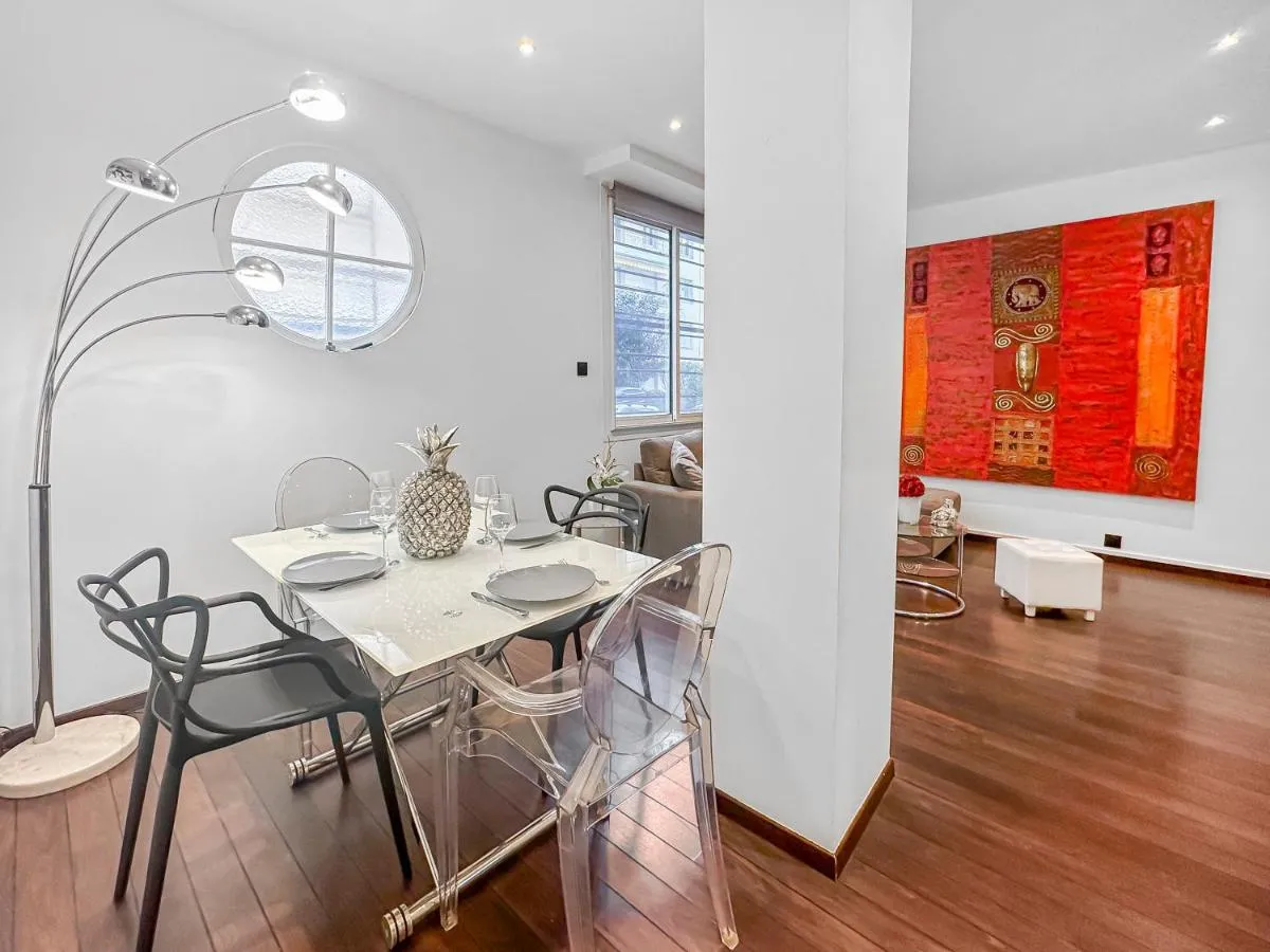 Image 3 of La Perle de Cannes