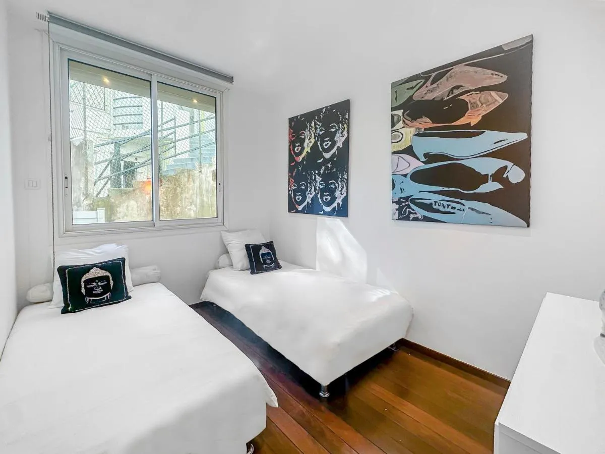 Image 1 of La Perle de Cannes