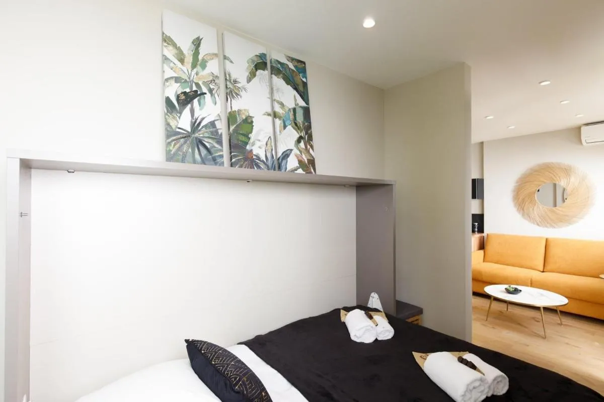 Image 1 of La Terrazza – Palais des festivals et Croisettes