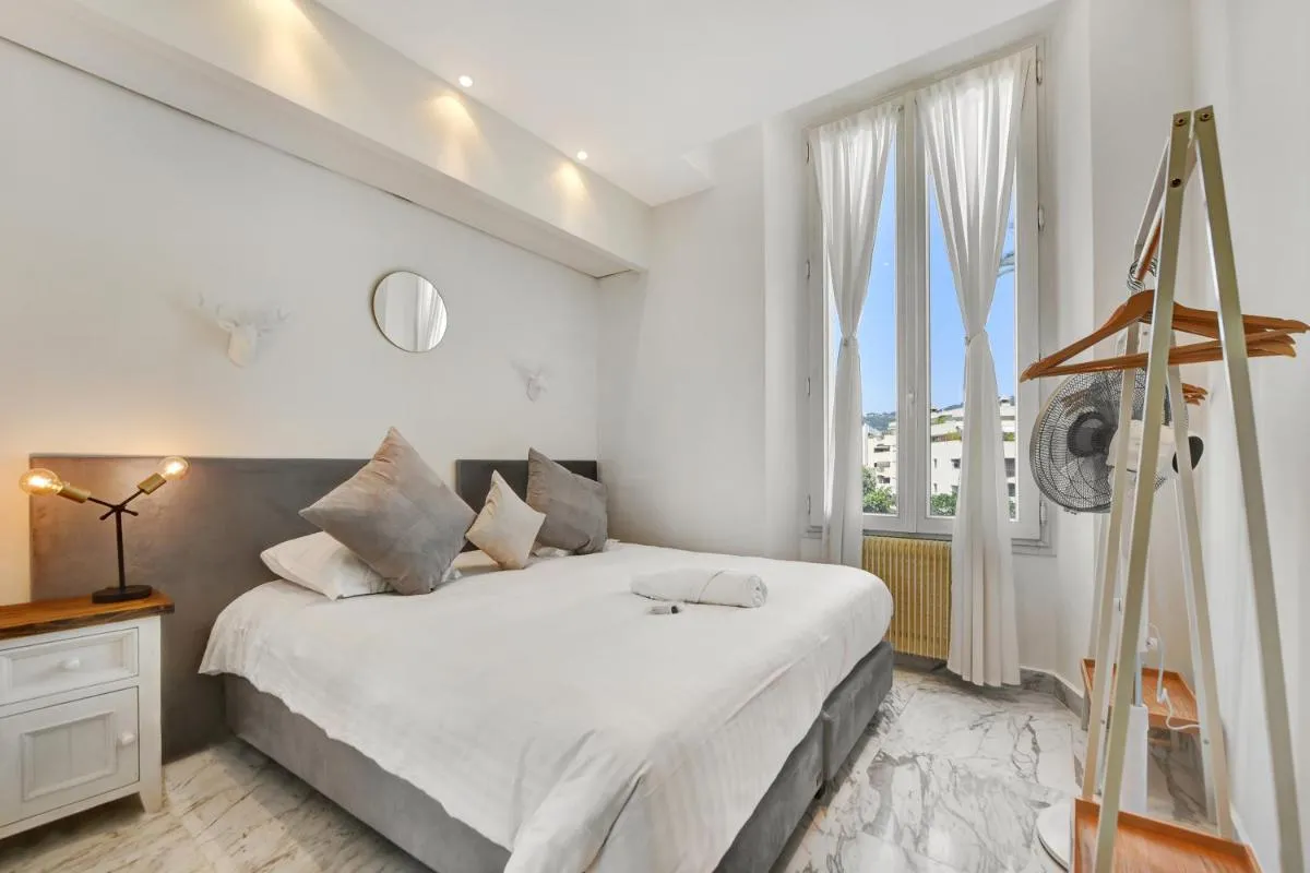 Image 1 of Le Borniol, splendid 3 bedrooms Appt, Cannes Center