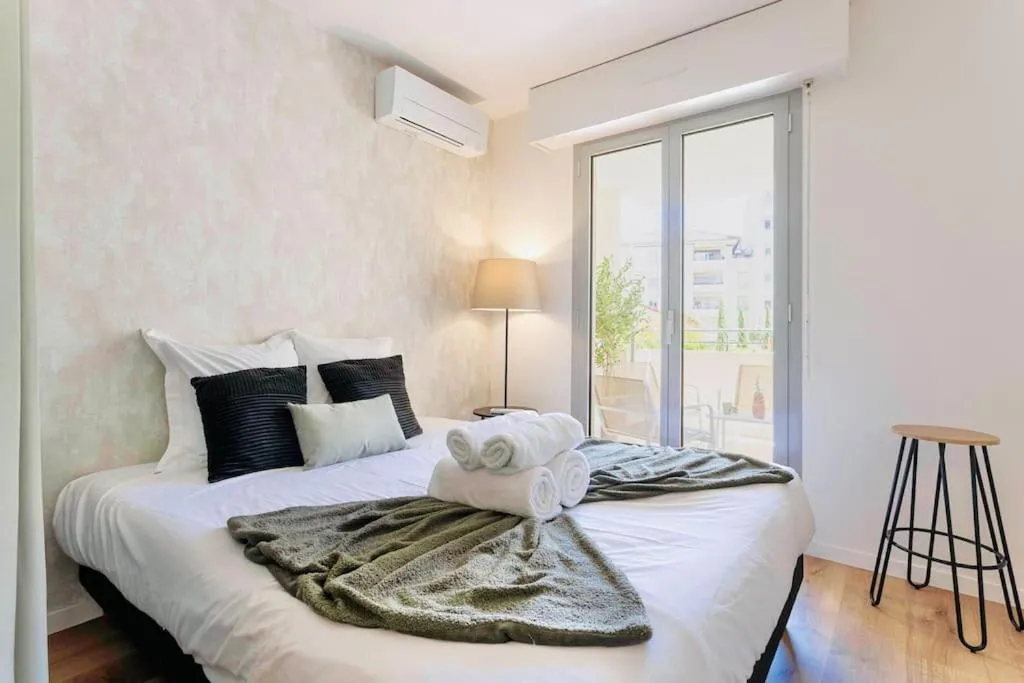 Image 6 of Le Calmette – Logement Confort Centre Cannes