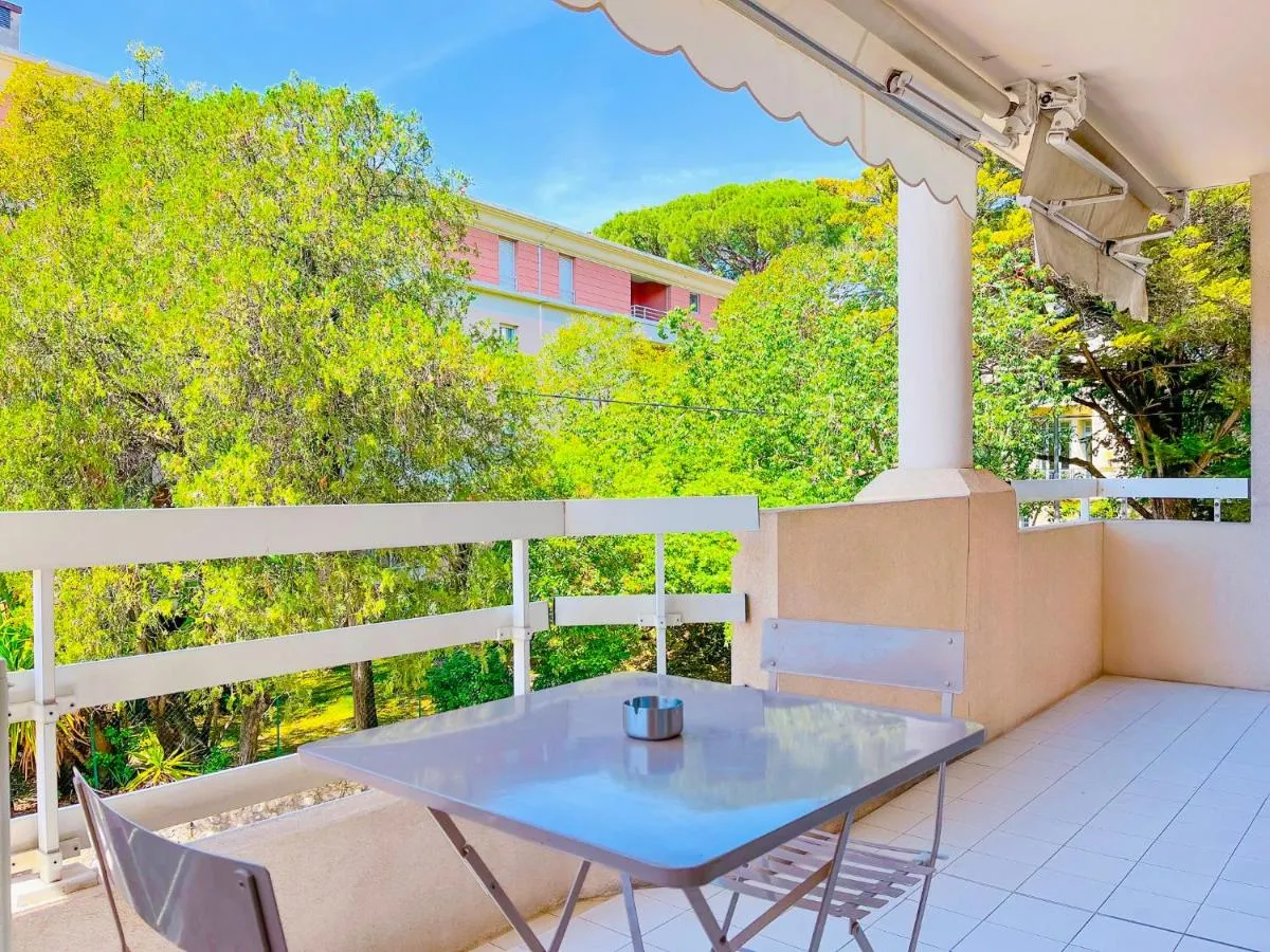 Image 5 of Le Cannes Mélodie – Terrasse