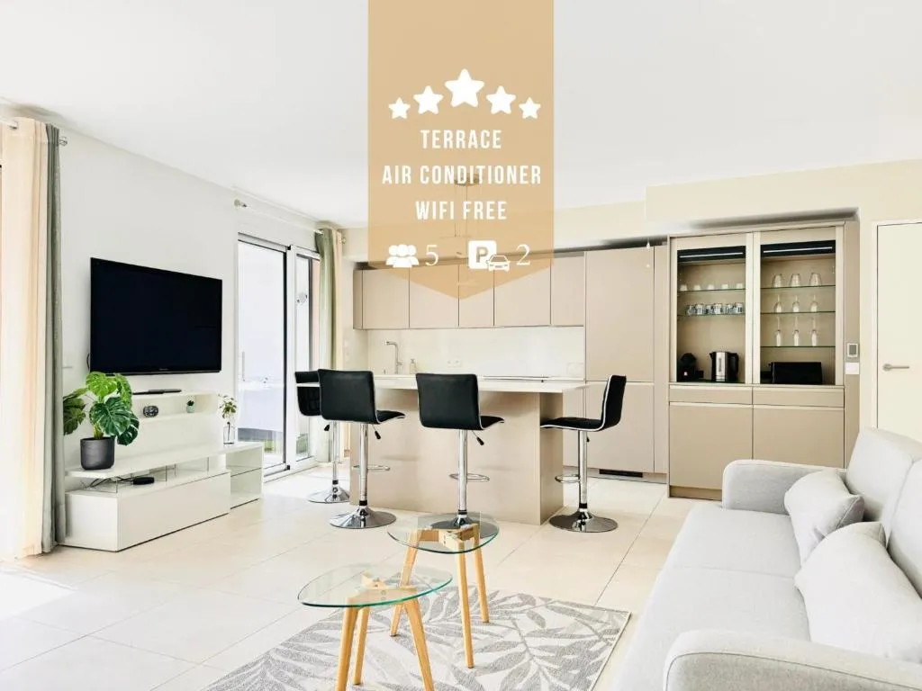 Image of Le Carré Croisette – Duplex terrasse Centre Cannes