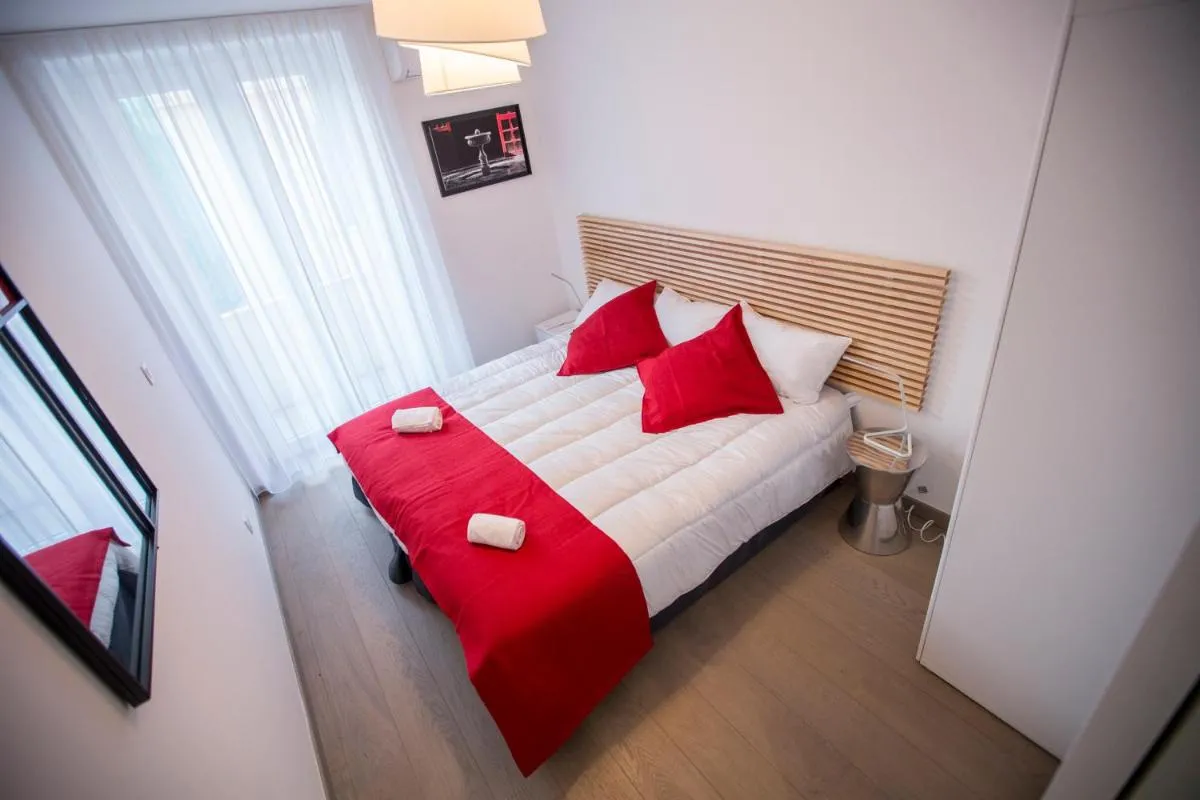 Image 1 of Le Carré D’Or by Connexion