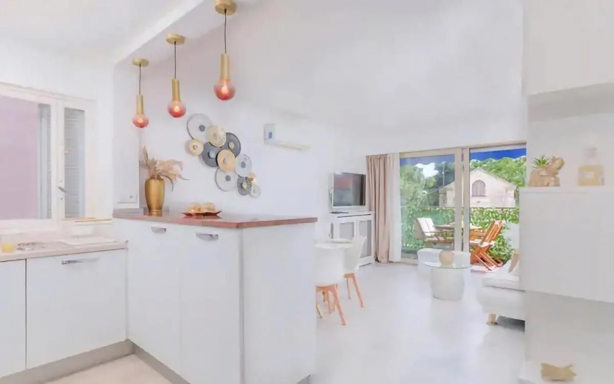 Image 3 of Le Concorde – Charmant appt avec terrasse