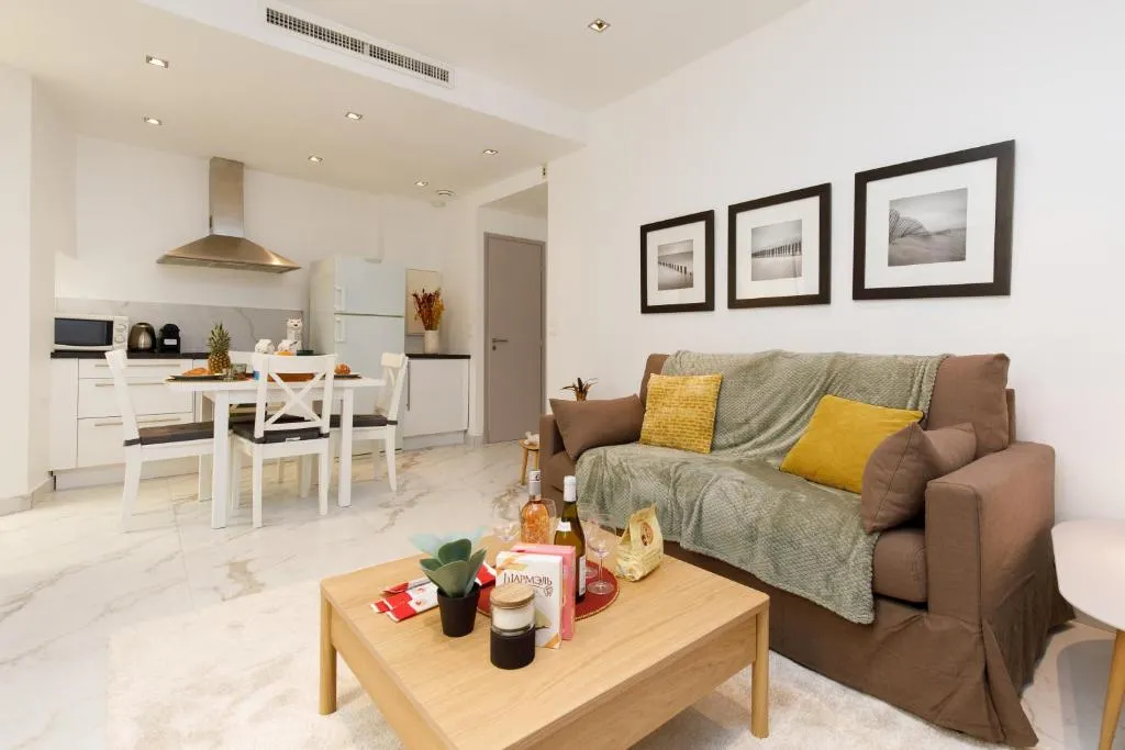 Image of Le Napoléon, 1min Palais des Festivals