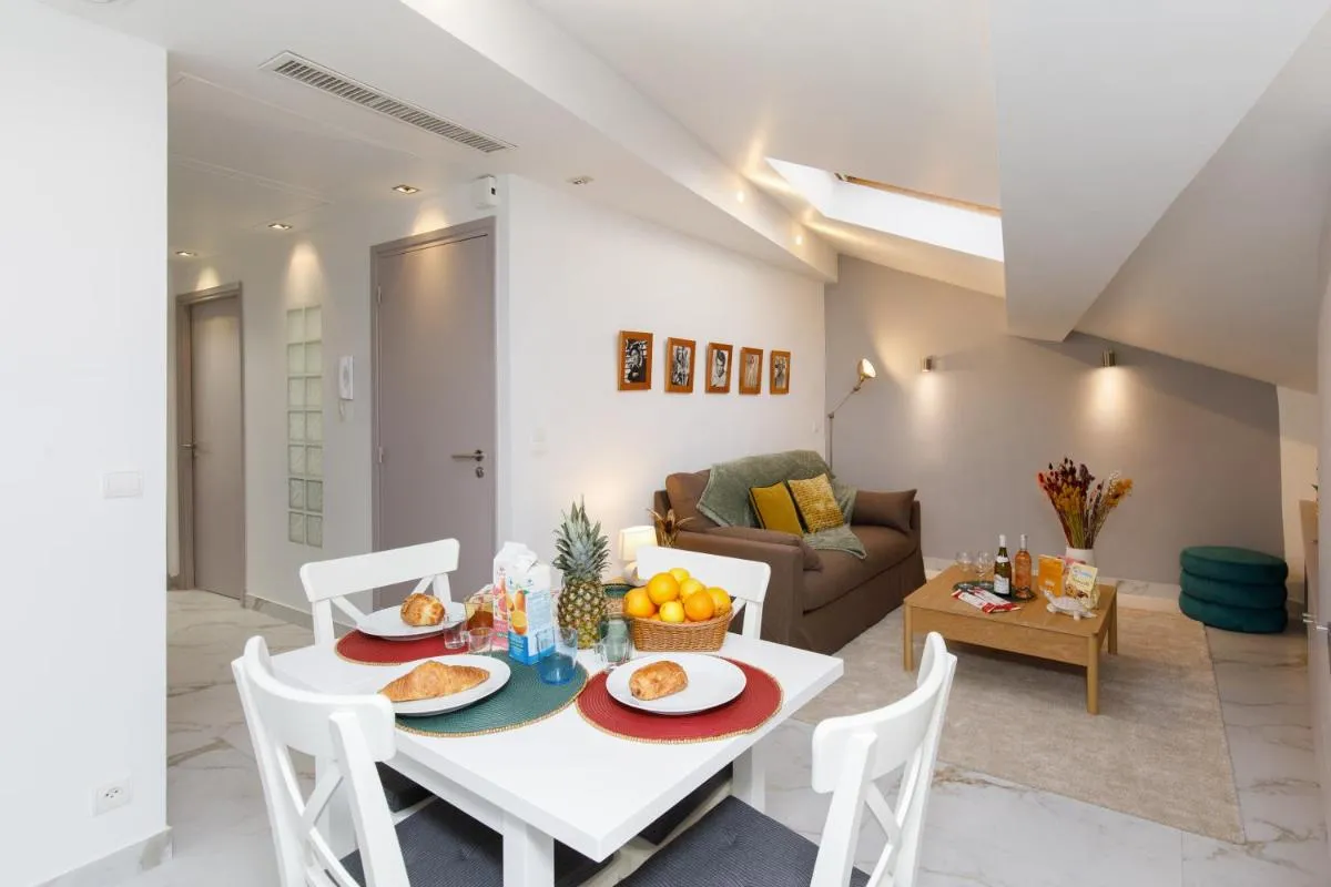 Image 3 of Le Napoléon, 1min Palais des Festivals