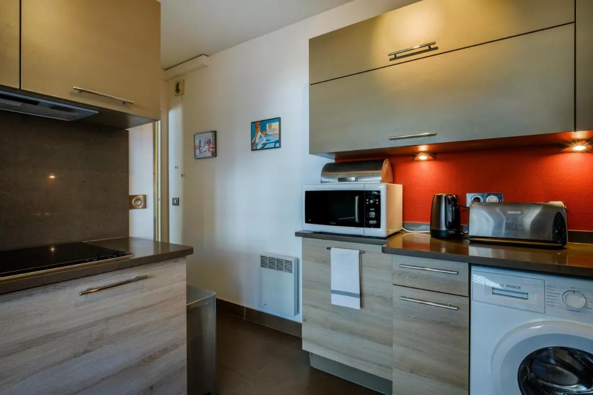 Image 3 of Le Nostalgique