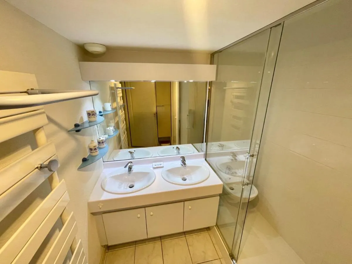 Image 2 of Le Palazzio by Connexion