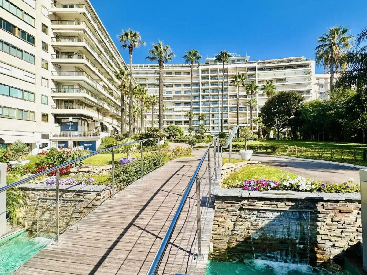 Image 5 of Le Splendide – studio croisette – vue mer