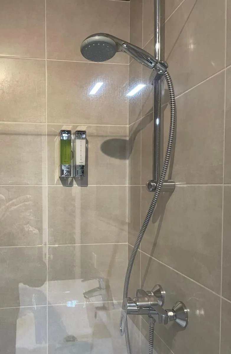 Image 4 of Le Suquetan