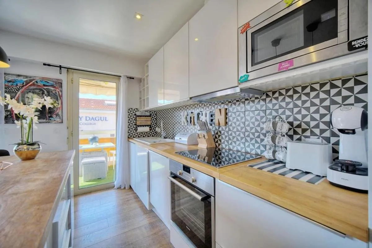 Image 5 of Le Verdi – 1 bedroom with AC and parking in city center