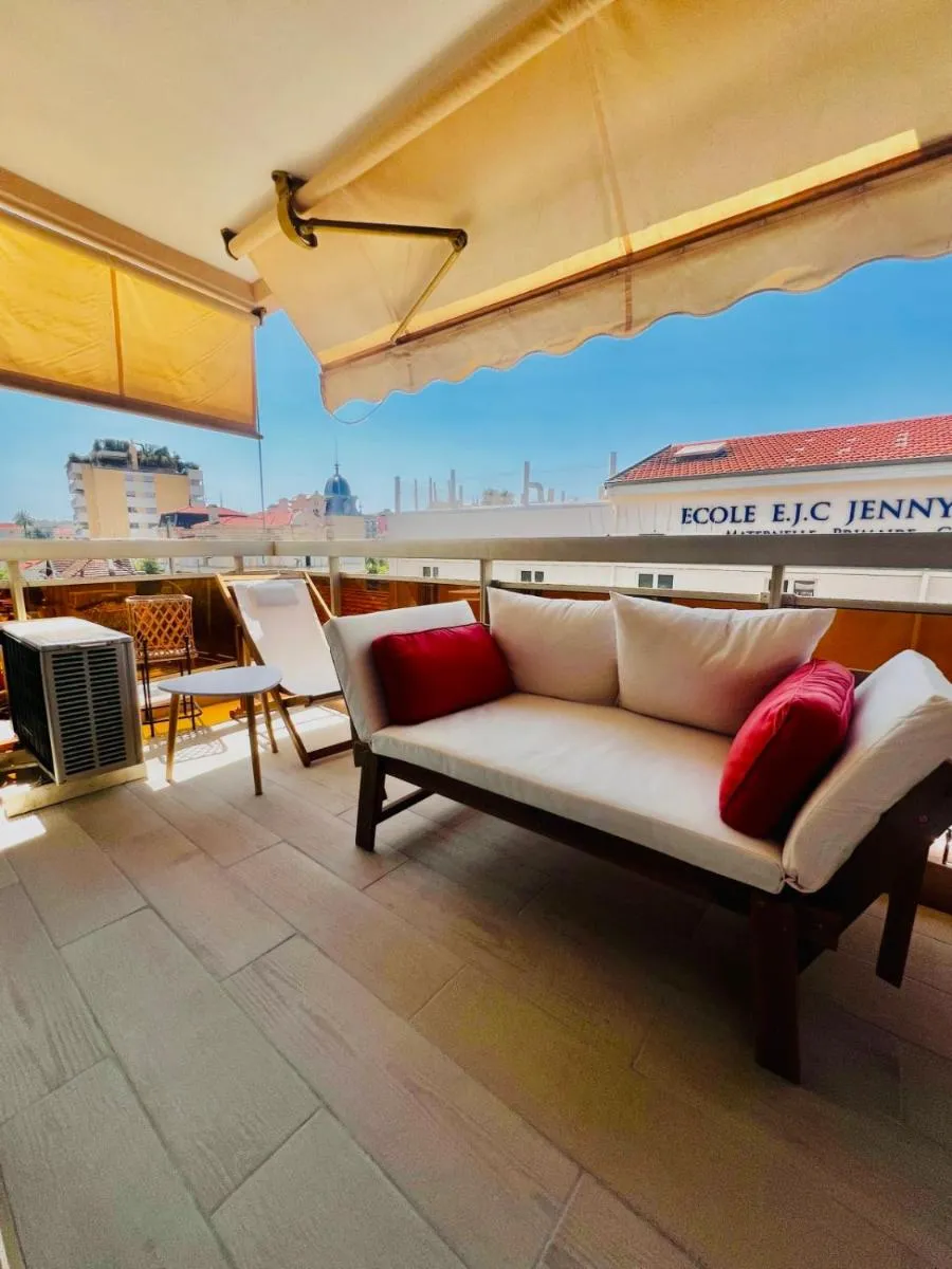 Image 4 of Le Verdi – 1 bedroom with AC and parking in city center