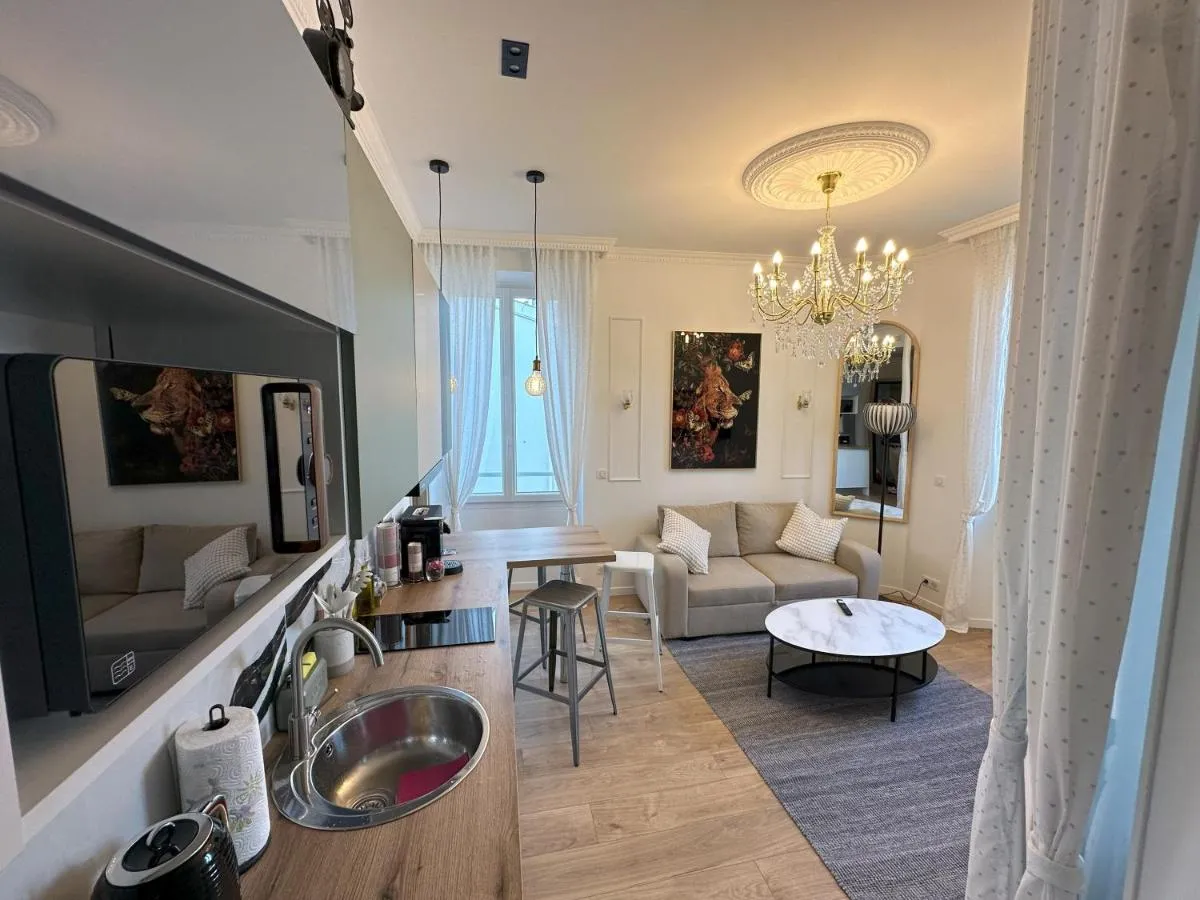 Image 2 of Le cœur de Cannes