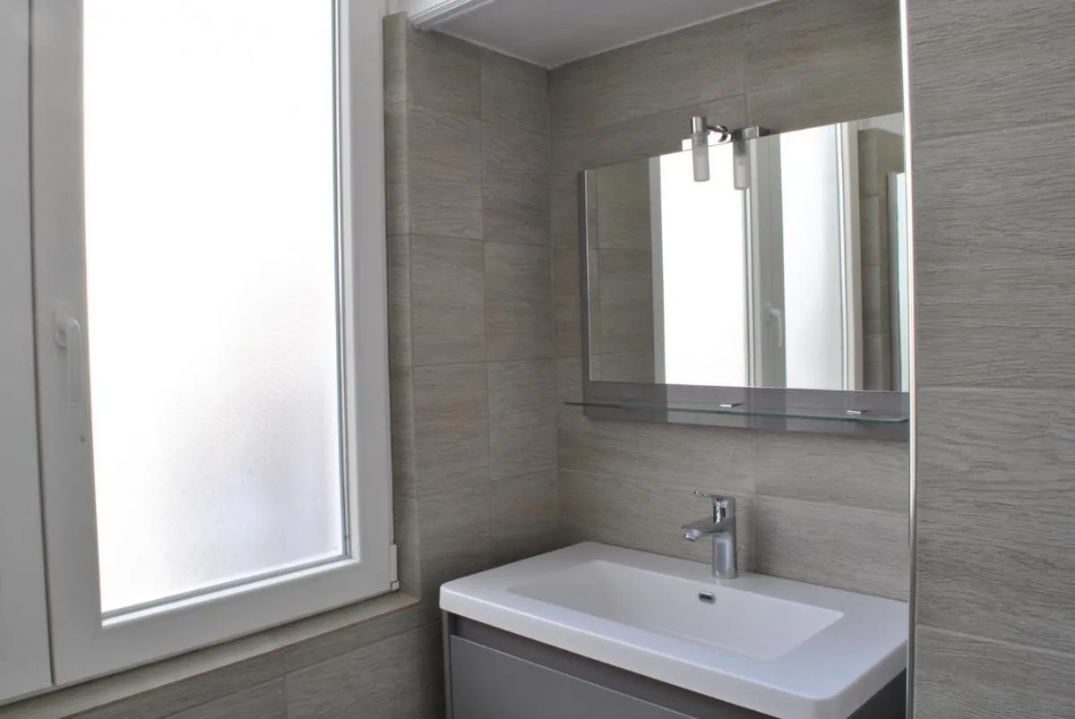 Image 4 of Lecerf 2P ZEI5517