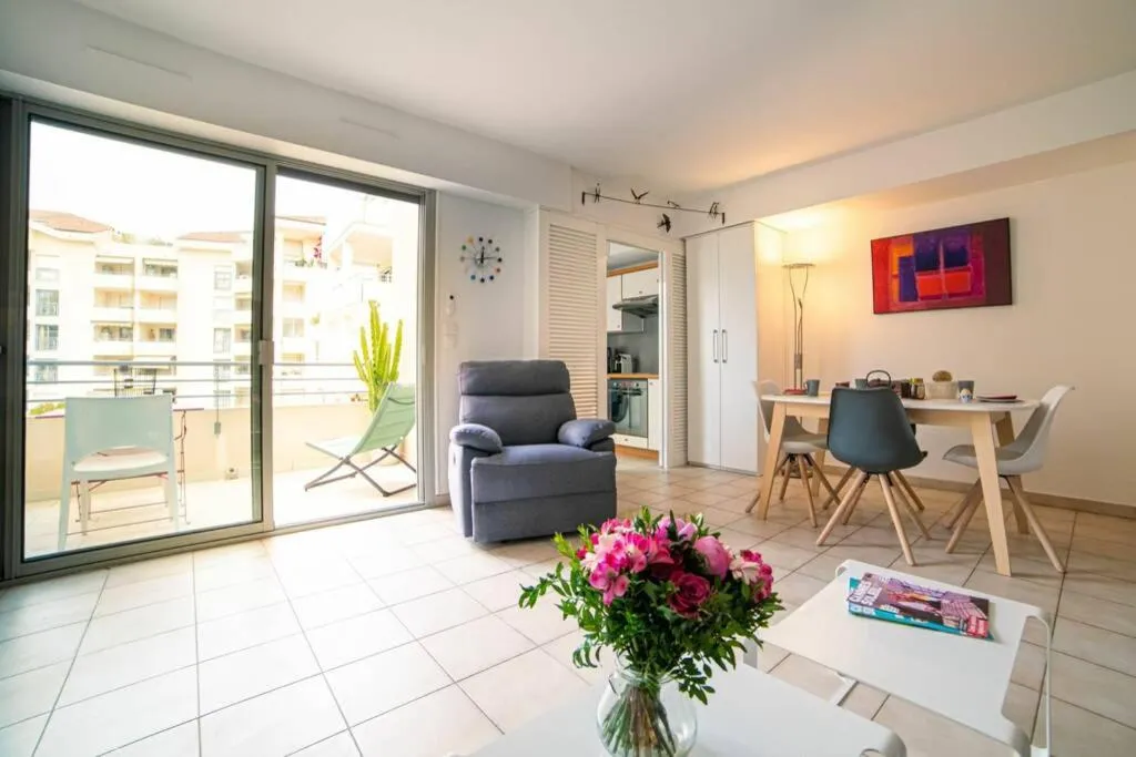 Image 3 of Les Palmiers