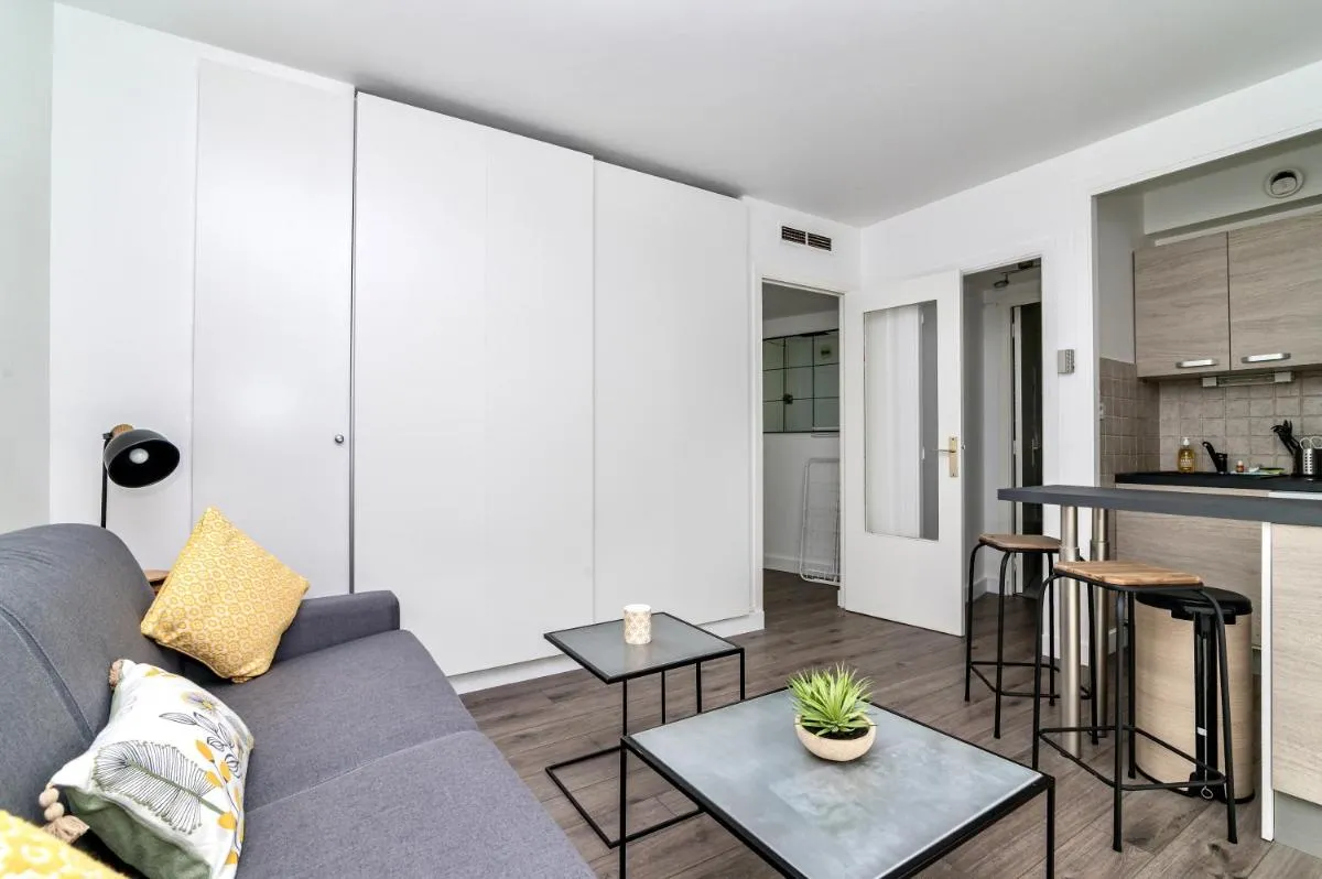 Image 2 of Les Tambourins By SCLS Locations