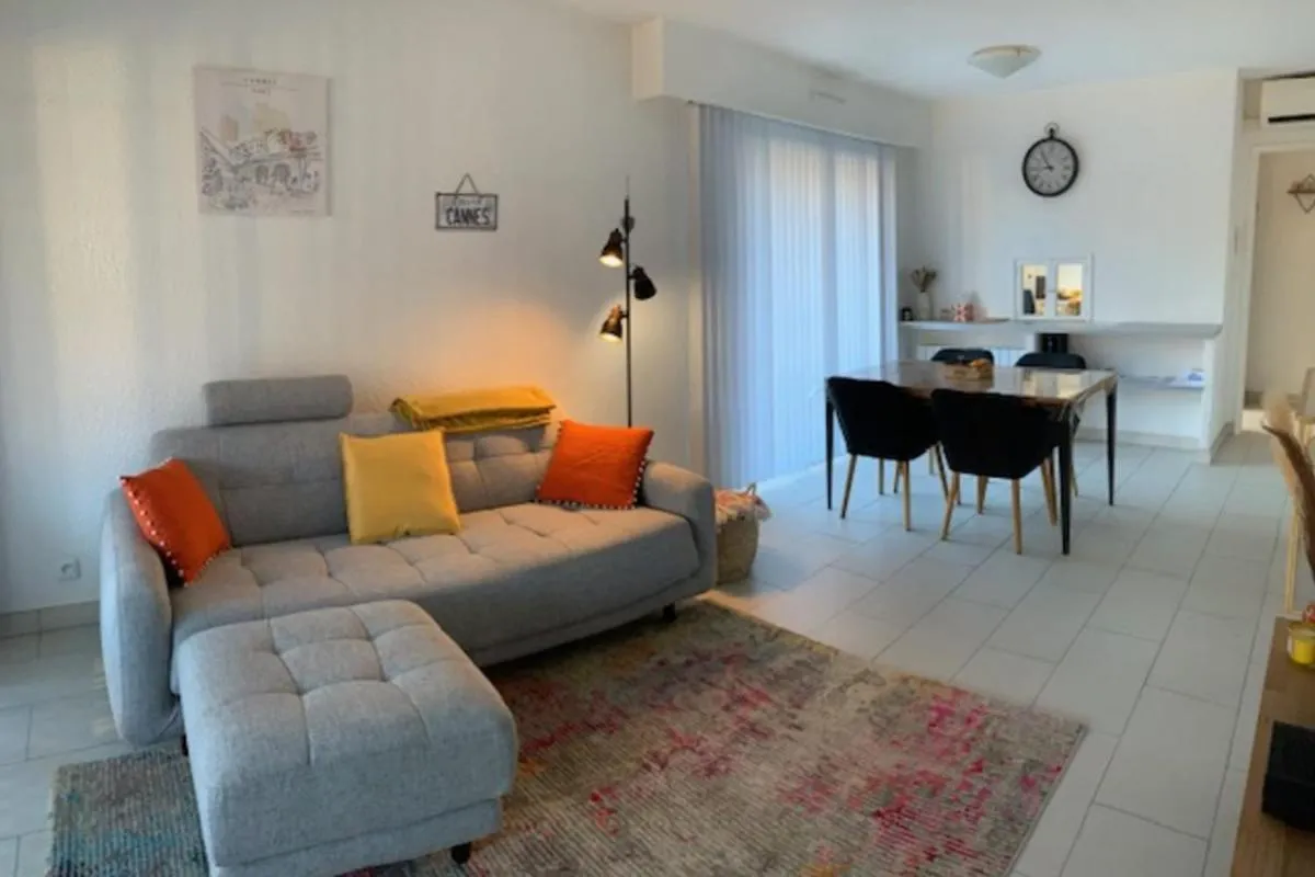 Image 1 of Lovely cosy nest close to the centre of Cannes