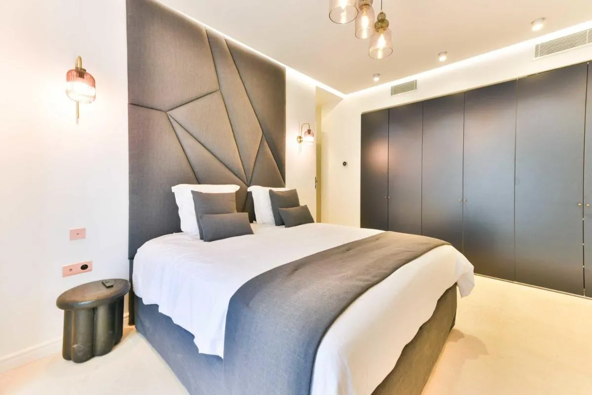 Image 3 of Luxueuse Villa 7 chambres avec piscine – Cannes