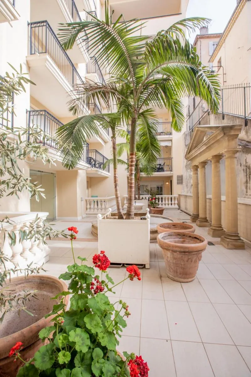 Image 5 of Luxueux 3p. Art Deco + Parking