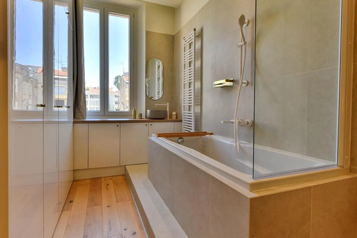 Image 2 of Luxury Apartment – Heart of Cannes – Rue d’Antibes