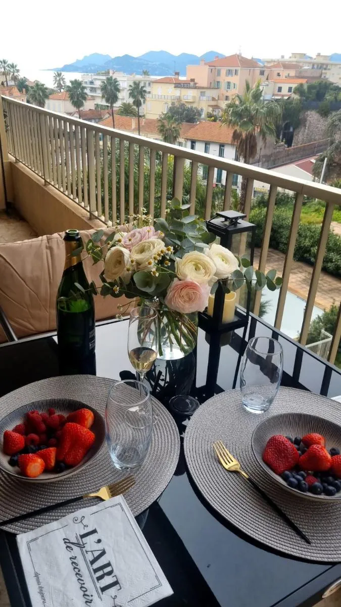 Image 4 of Luxury Appartment with terrace and side sea view