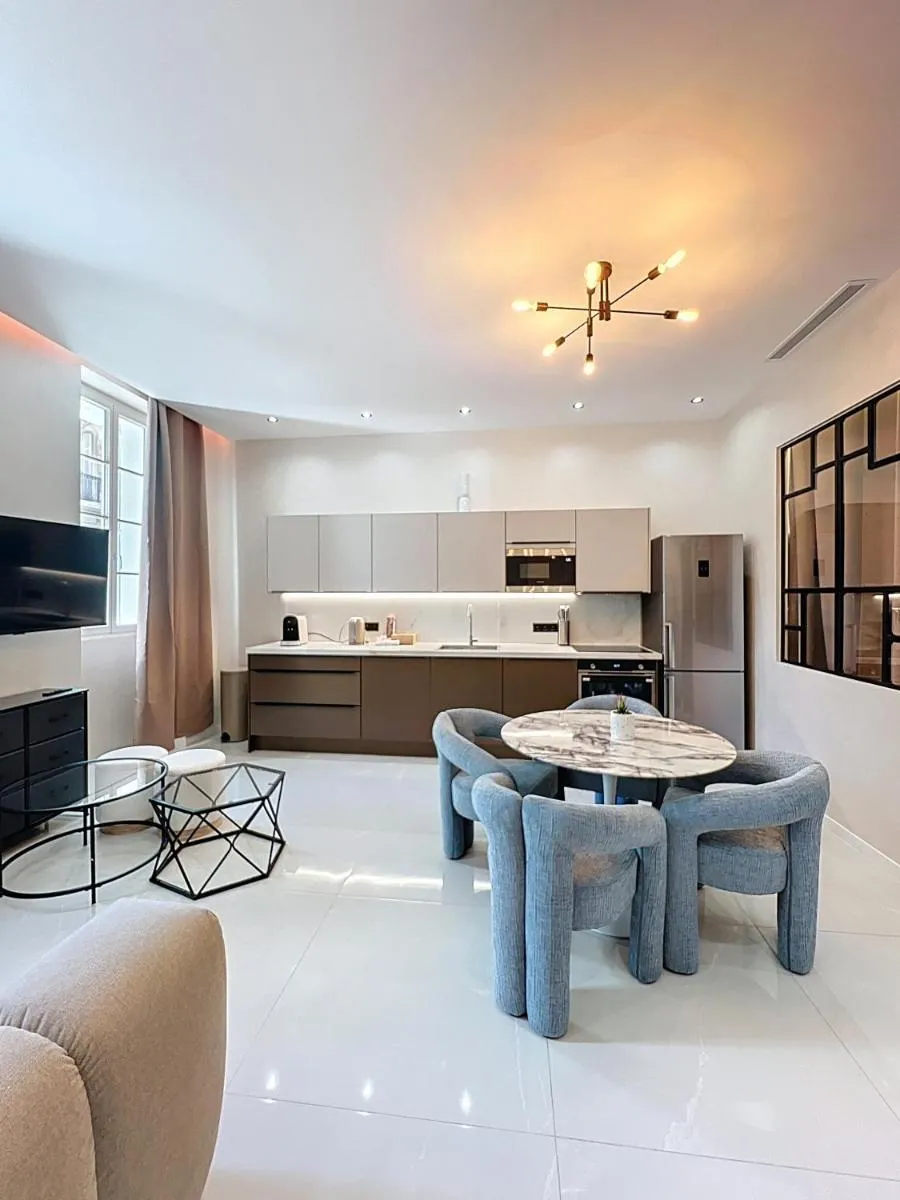Image 3 of Luxury Residence – Central Cannes, near Beach & Palais – LRACANNES