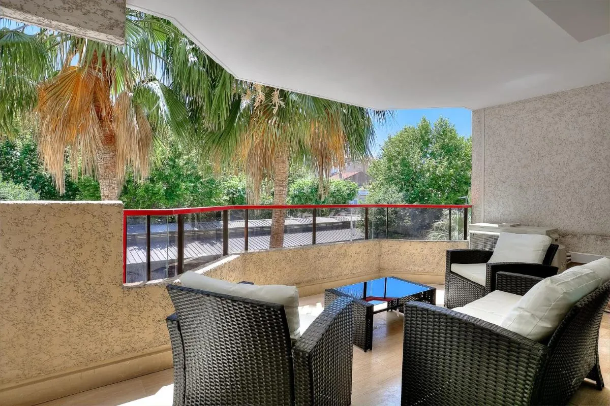 Image 5 of Luxury flat with balcony – city center Cannes