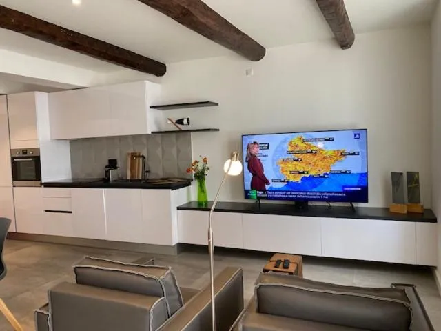 Image 3 of M.M.R. Au cœur de la vie cannoise