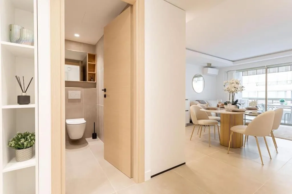 Image 6 of Magnifique Appartement 5 stars – Parking – Terrasse – 3 Mins De La Croisette – Palais Royal by Halldis