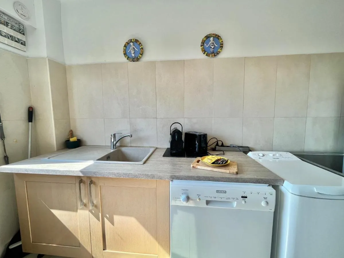 Image 6 of Méditerranée by Welcome to Cannes