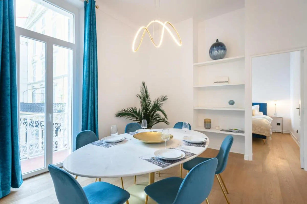 Image 6 of Modern 2-Br Apartment in the Heart of Cannes
