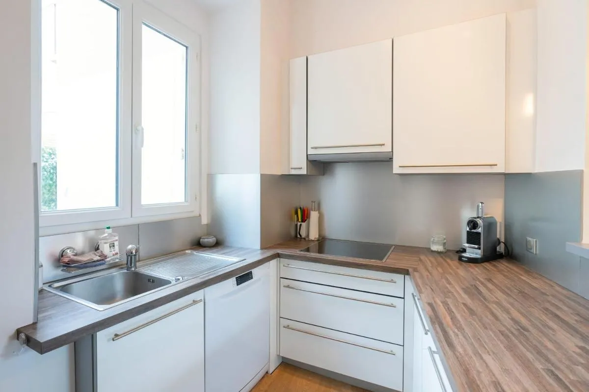 Image 4 of Modern 2-Br Apartment in the Heart of Cannes