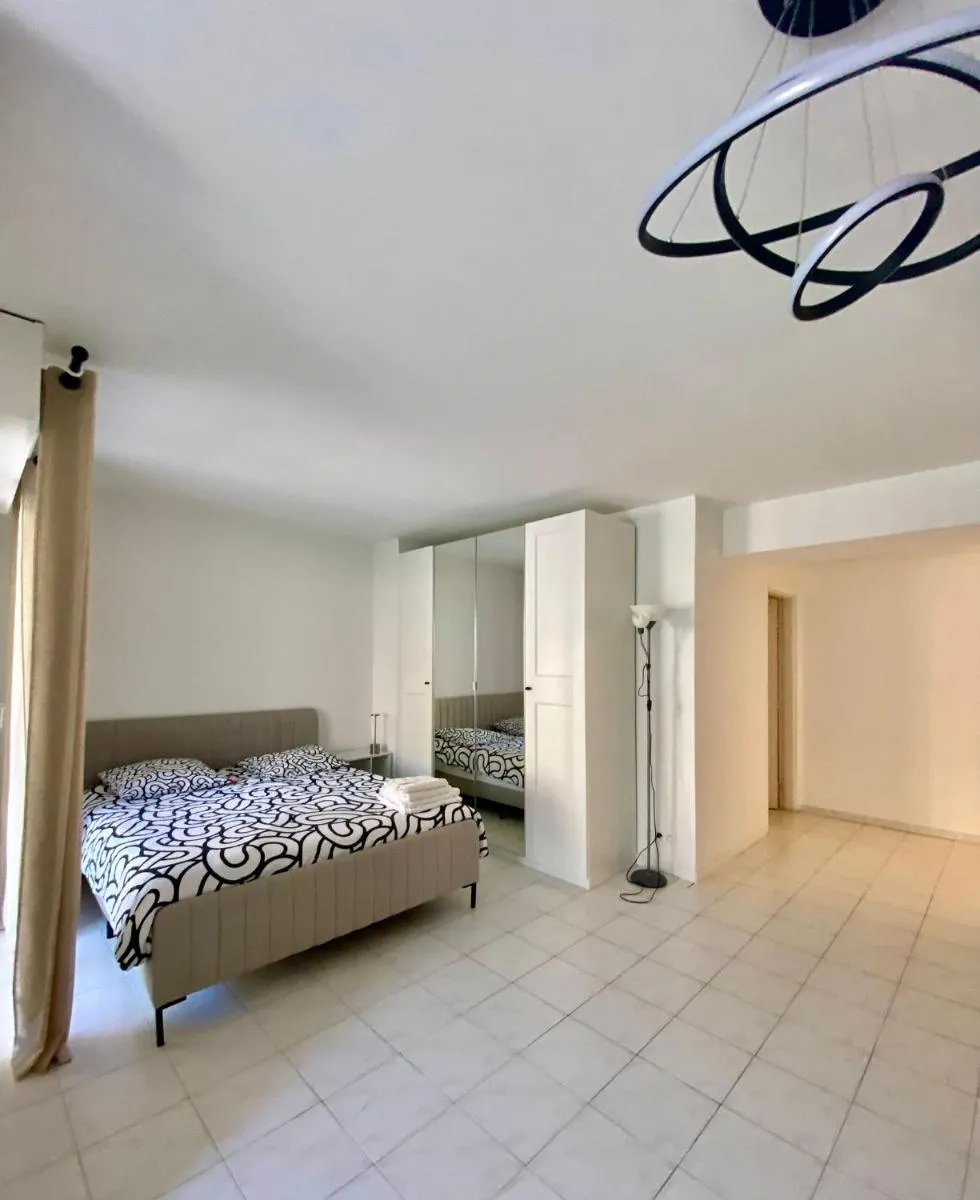 Image 4 of Modern Apartment in Cannes