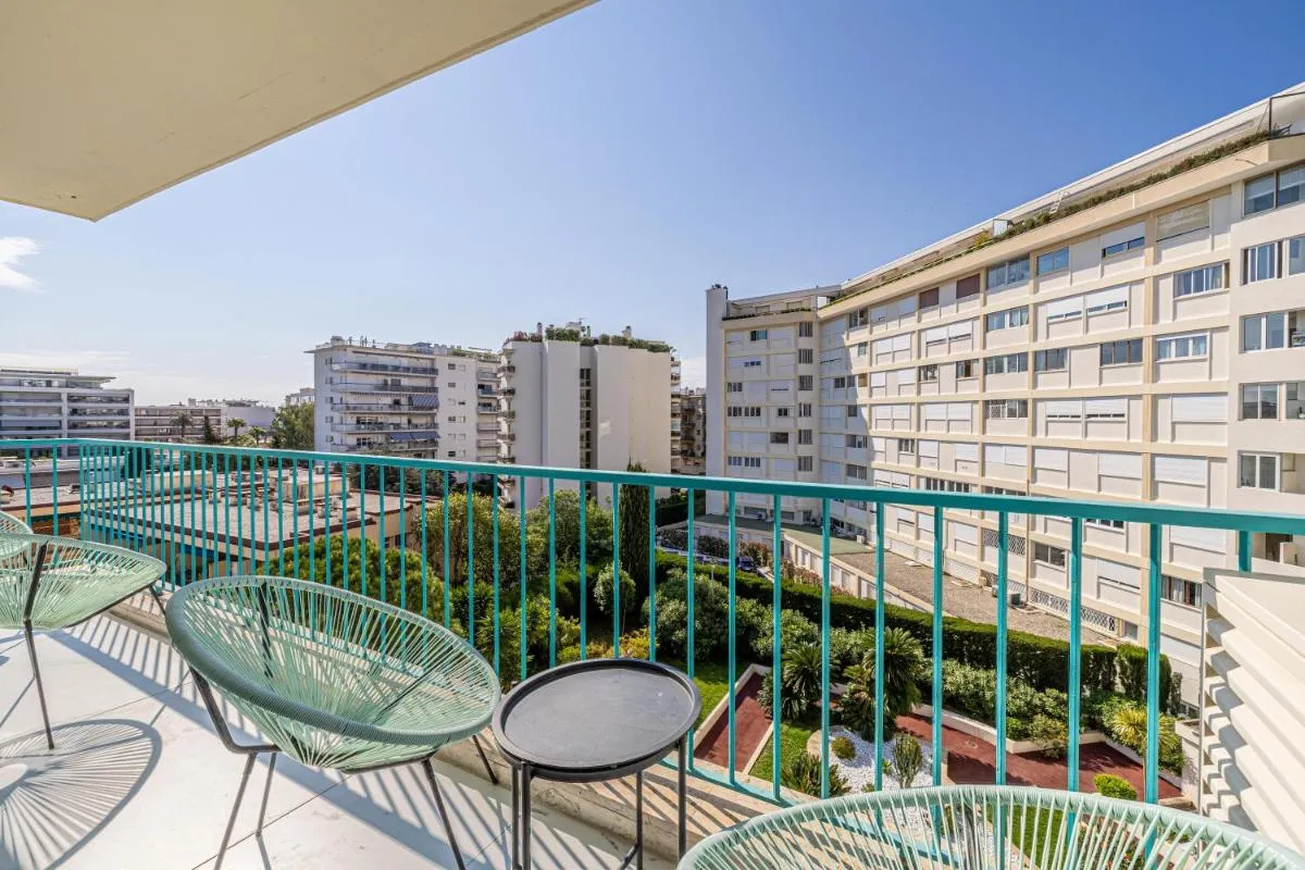 Image 5 of Modern apartment – 3BR- 6P – Croisette Plage